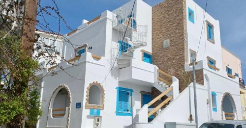 EVI Studios & Apartments – Naxos City, UT