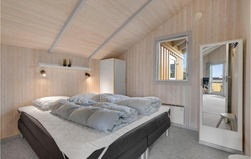 3 Bedroom Cozy Home In Sjlund