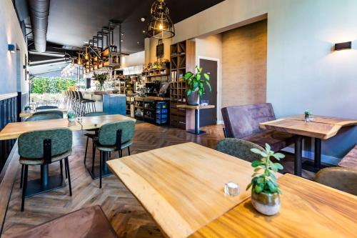 餐廳, Hotel Inn Naeldwyk-Torenburg in 納爾德維克