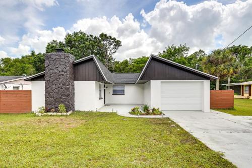 Hudson Vacation Rental with Game Room 3 Mi to Beach in Hudson, USA