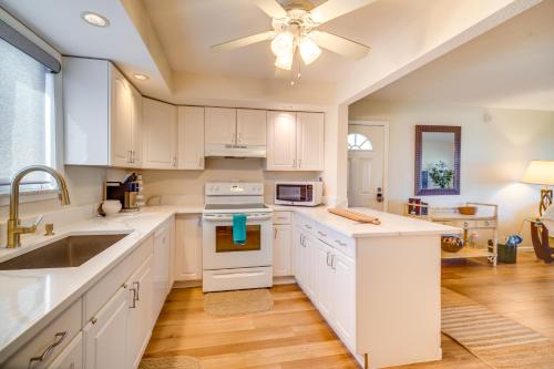 Hutchinson Island Vacation Rental with Beach Access! in Fort Pierce, USA