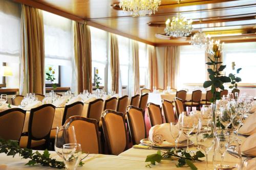 Banquet hall, Hotel - Restaurant Erich Rodiger in Bad Staffelstein