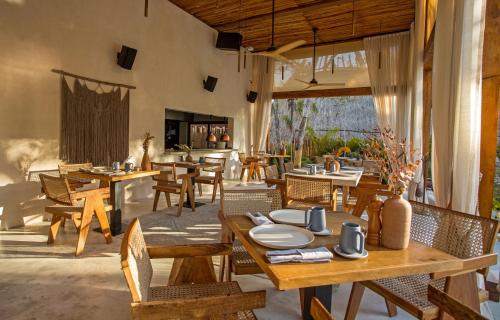 448599822 Hotel Muaré
