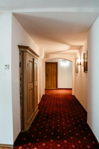 Hotel-Gasthof Goldener Greifen - image 7