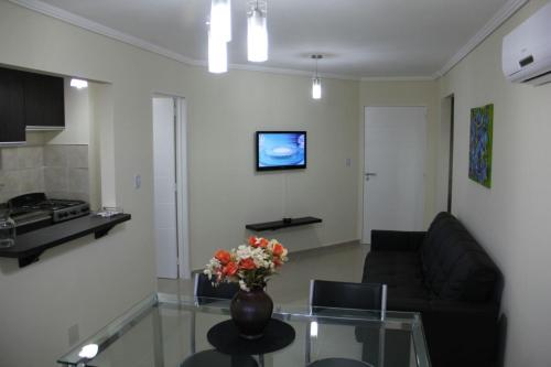 One-Bedroom Apartment image 9
