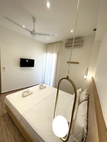 Lissos Rooms Sougia - Tap to explore photos