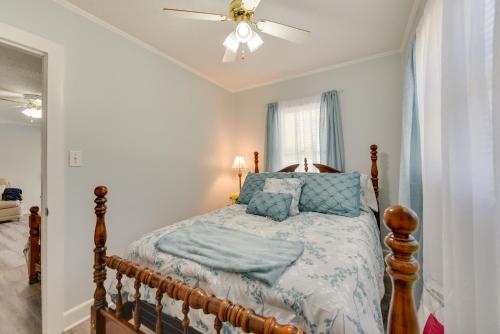 Rock Hill Cottage with Spacious Yard and Fire Pit! Rock Hill Cottage with Spacious Yard and Fire Pit!