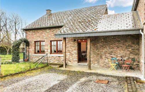Nice Home In Somme-Leuze With Wifi gîte à louer Bois de Baillonville