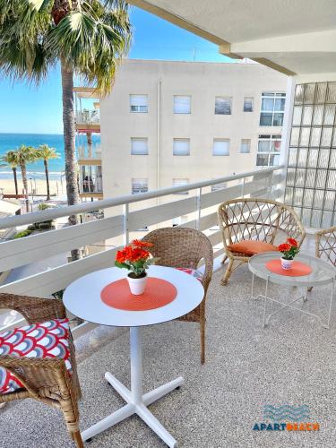 APARTBEACH DIANA Vistas Playa y Climatizado