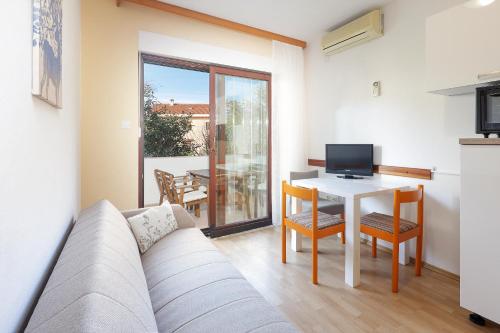 Apartments Villa Sonja - image 11
