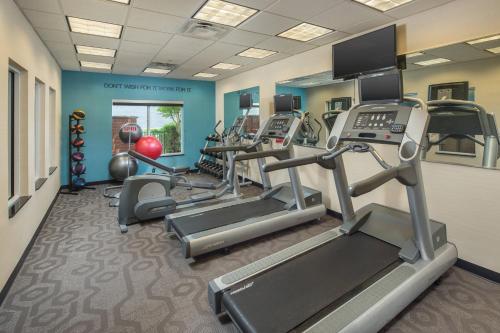 Fairfield by Marriott Cleveland - 피트니스 센터
