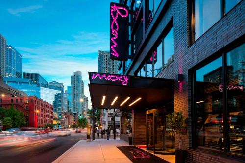 Moxy by Marriott Chicago Downtown