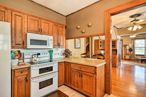 Cozy Craftsman Style Home in Downtown Bartlesville - image 6
