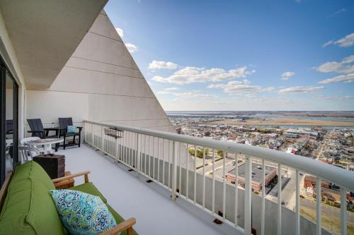 Atlantic City Condo with Community Pool!