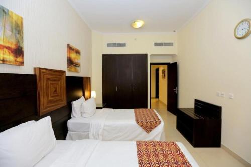 Comfortable Double Room& Entertainment