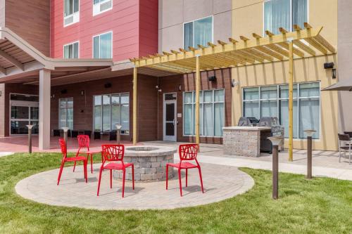 TownePlace Suites by Marriott Chicago Waukegan Gurnee - BRAND NEW - image 13