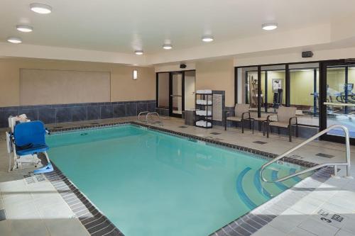 Piscină, Courtyard by Marriott Ithaca Airport/University in Ithaca (NY)