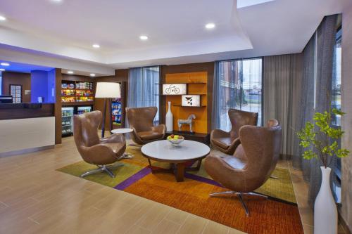 . Fairfield by Marriott Inn & Suites Herndon Reston