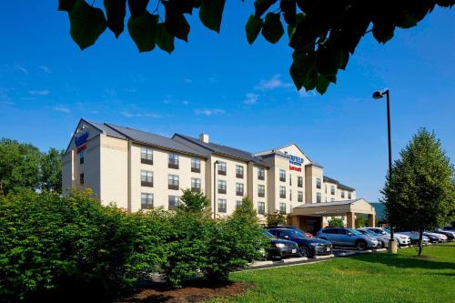Fairfield Inn & Suites by Marriott - Cumberland - Hotel