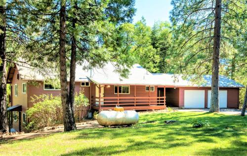 Vedere exterior, Sequoia Trails, mountains, fun & relax in Porterville
