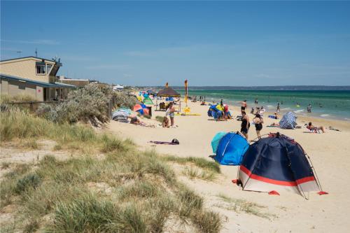 Aspendale Beach Escape -Walk To Mordialloc