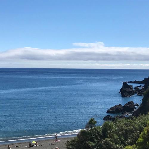 ชายหาด, Charming green country house in ปอนตา เดลกาดา