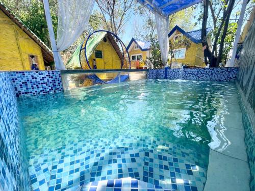 Bassein, Beachfront Glamping with Mini Pool Exclusive Property in Lingayen