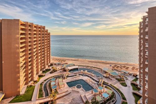 Luxury Oceanview Condo - Las Palomas - Pool, Golf, Sandy Beach !