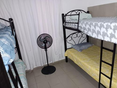 Bonita casa amueblada para 12 personas a 3 Kms del centro Cuernavaca in Santa Maria Ahuacatitlan