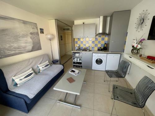 Studio moderne, centre port avec piscine, parking, climatisation - Cap d'Agde - FR-1-723-37, Cap d'Agde (zdjęcie 3)
