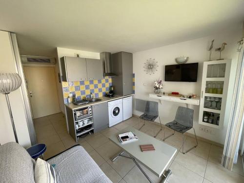 Studio moderne, centre port avec piscine, parking, climatisation - Cap d'Agde - FR-1-723-37, Cap d'Agde (zdjęcie 4)