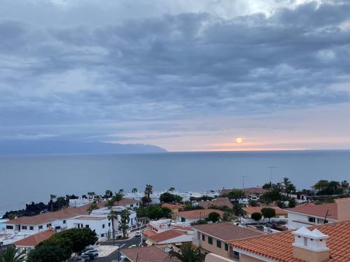 Sunset Seaview La Arena 4