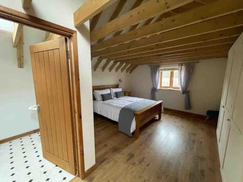 Charming Norfolk Barn Conversion in Barnham Broom