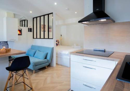 Studio room in Mystery emplacement 1er