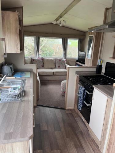 Newquay Caravan, Newquay Bay Resort Jetts View 104 in Trevelgue