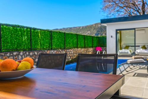 Villa Ortaç 4 Doğa İçerisinde korunaklı villa - image 8