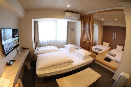 Twin Room with Tatami Floor (3 Adults)