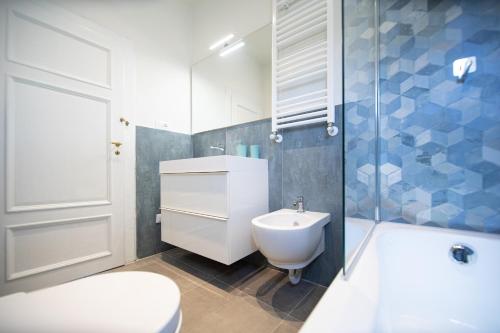 Two-Bedroom Apartment image 4