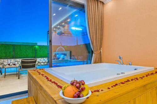 Villa Ortaç 3 Doğa içerisinde korunaklı villa - image 11