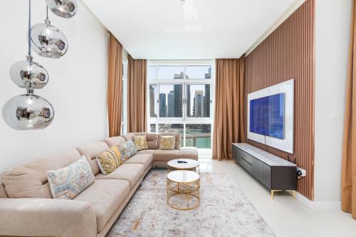 Vacay Lettings- Stylish waterfront getaway home, Dubai (foto 3)