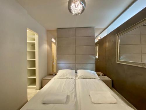 Garbarska LUX with Air Condition