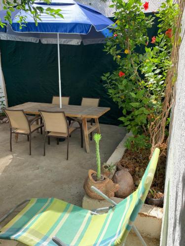 Casa Madero Beautiful 2BR apt one Block from Malecón! Best Location! in La Paz, Mexico
