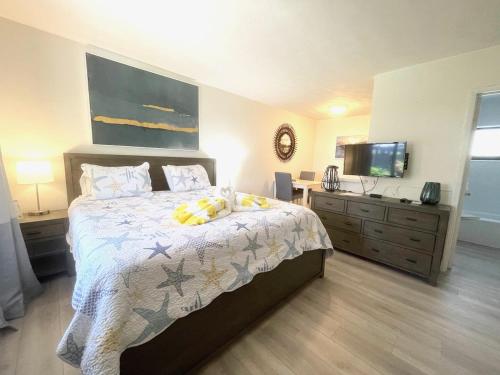 Tropic Isle Beach Resort - image 10