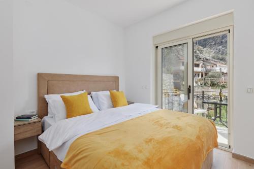 Apartment with Balcony image 4