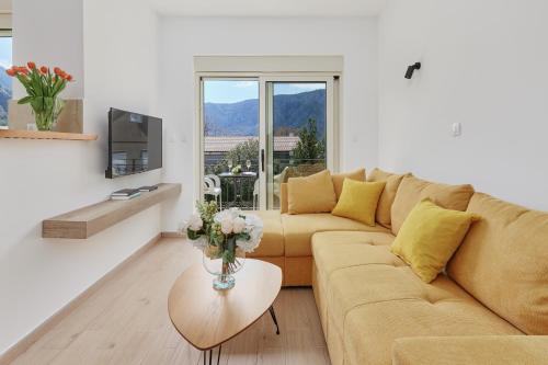 Apartment with Balcony image 7