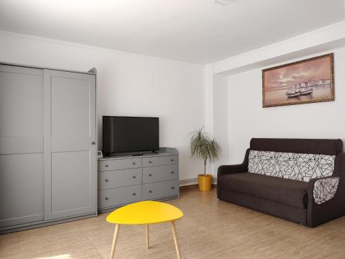 Apartment image 10