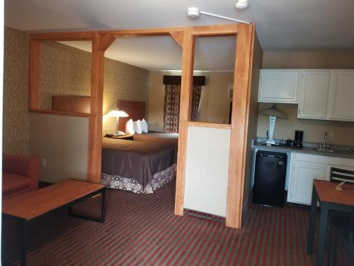 All Seasons Inn & Suites