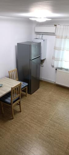 Apartment image 6