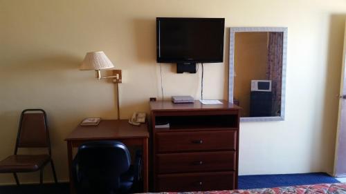 Innkeeper Motel Hamel - image 8