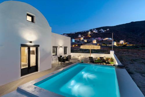 Black and White Villa